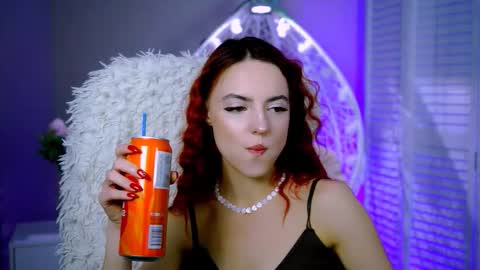 Eva  online show from November 26, 12:50 pm