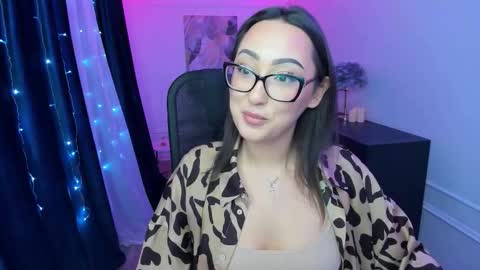 evasarazardje online show from January 8, 11:25 am