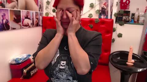 Eva Twiss online show from March 12, 11:31 am