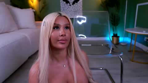 Eva online show from April 14, 12:27 pm