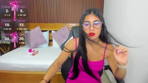 BELLA online show from March 5, 12:00 pm