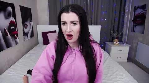 Evelin online show from February 6, 8:50 am