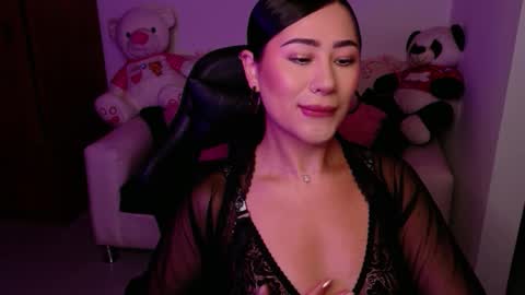 Evelyn online show from November 11, 11:07 am