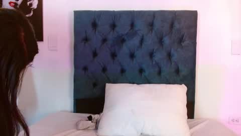 evelyn_desire online show from January 9, 6:01 pm