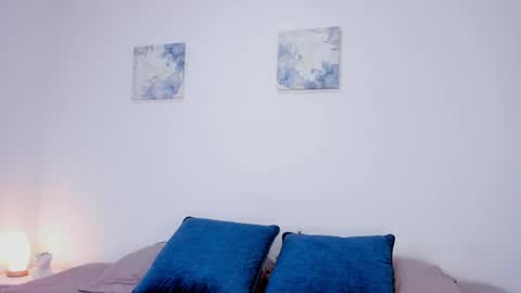 Evelyn online show from March 28, 11:54 am