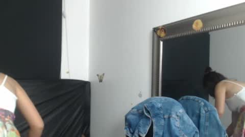 Evelyne online show from April 15, 3:29 am