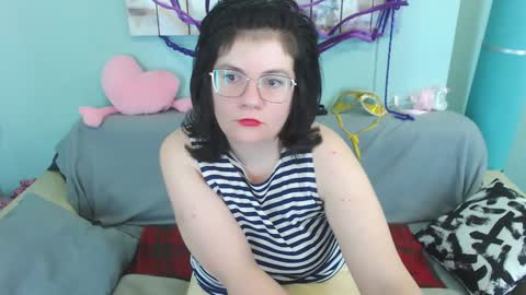 Everly online show from December 13, 10:19 am