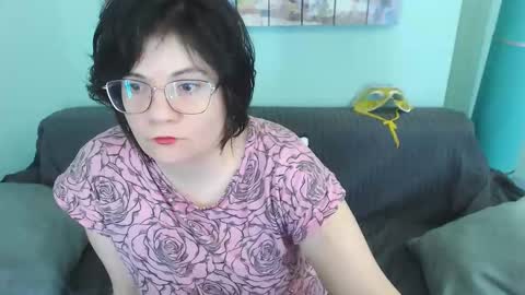 Everly online show from February 20, 7:34 am