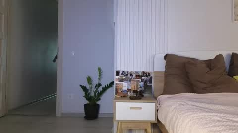 evi_woow online show from September 15, 9:22 pm