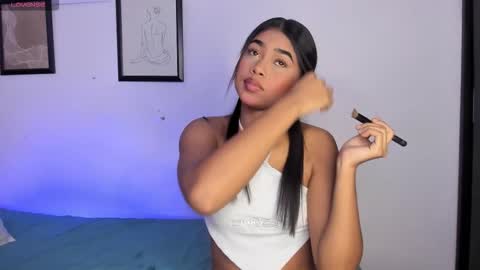 Ivi Alejandra  online show from November 14, 2:22 am