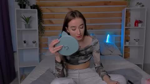 Evis online show from March 3, 1:22 am