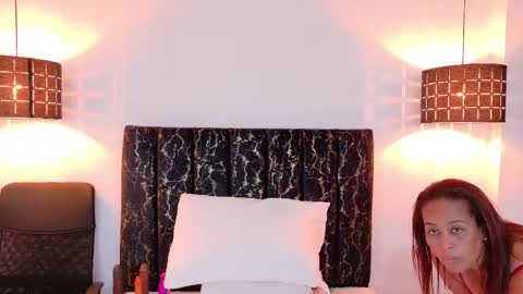 evvaa_moon online show from April 17, 12:29 pm