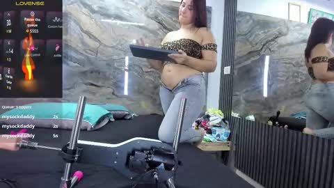evy_connor online show from January 15, 11:49 am