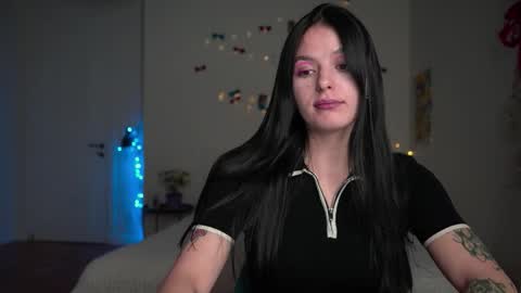 ewelynscott online show from January 14, 10:04 pm