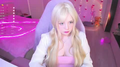  Amy  online show from March 10, 9:23 am