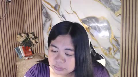 SHANTAL MARIE online show from April 5, 3:05 am