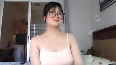 Candy  online show from April 3, 4:10 am