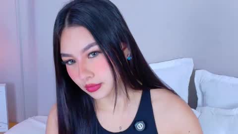 eymicooper online show from March 10, 11:55 am