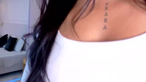 eymicooper online show from October 20, 7:17 pm