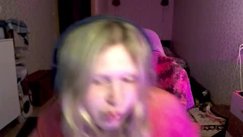 Arisha online show from September 9, 5:02 pm