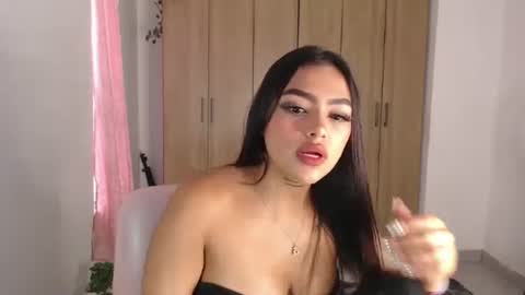 fairylatin online show from February 5, 10:33 pm