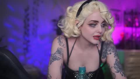 faith_chan online show from March 7, 3:57 am