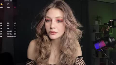 fancymeee online show from March 2, 4:14 pm