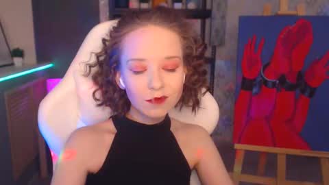 Fascinating   Eyes online show from February 4, 5:31 am