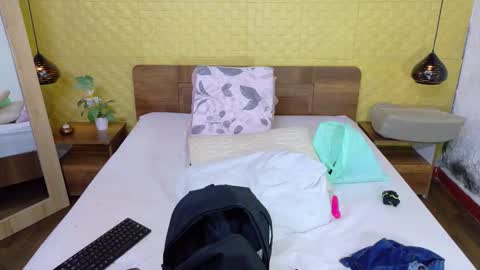 fat_naughtyass online show from March 17, 3:16 pm