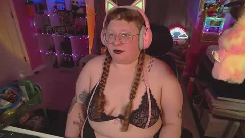 FatVeronica online show from February 19, 9:24 pm