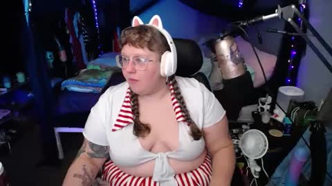 FatVeronica online show from January 26, 4:20 am