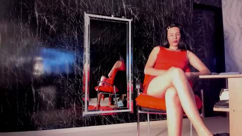 feetbynic online show from October 22, 12:54 pm