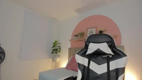 Fer  online show from October 8, 3:22 am