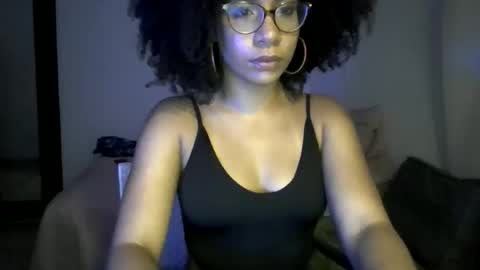 fetichevenus online show from March 15, 8:05 am