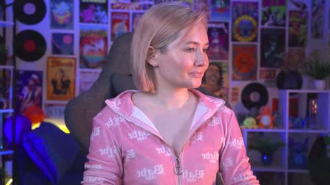 Rey online show from December 7, 11:40 am