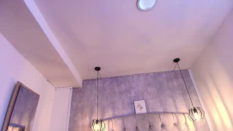   online show from November 20, 7:15 pm