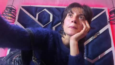   online show from March 1, 9:48 pm