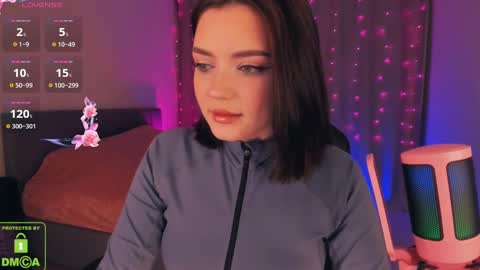 LEEN online show from December 19, 11:03 pm