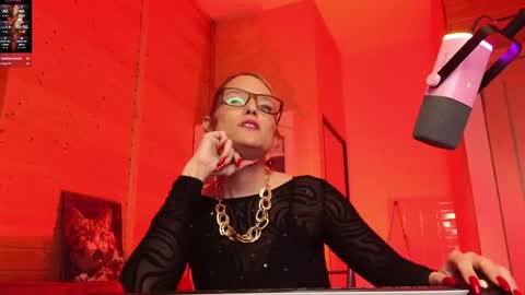 Lady online show from April 14, 6:19 pm