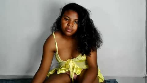 fiona_00 online show from June 5, 2:23 pm