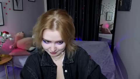 Fiona online show from March 18, 10:04 pm