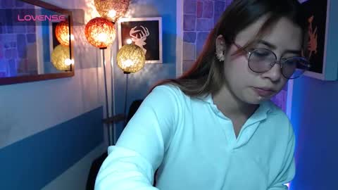 Fiorellaa online show from September 23, 3:10 pm