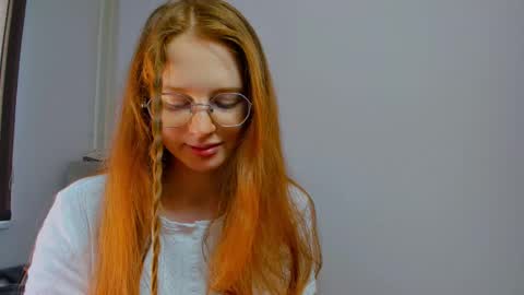 fire_luna online show from January 30, 10:08 am