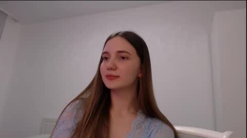 fireflies_fly_ online show from March 6, 7:42 pm