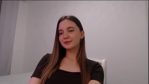 fireflies_fly_ online show from March 5, 7:31 pm