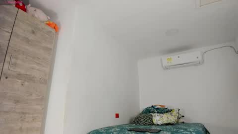    online show from December 22, 3:53 am