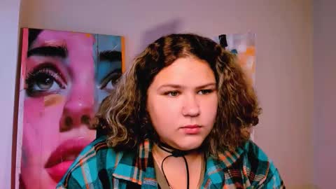 florenceanderson_ online show from September 15, 9:17 am