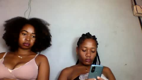 florencia011 online show from February 18, 5:42 am