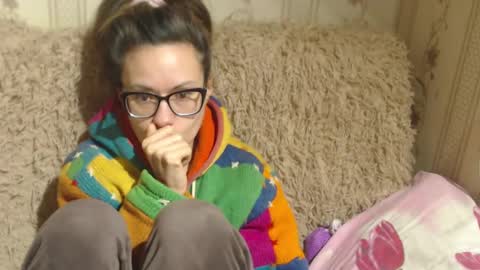 say meow and send tip  online show from December 6, 12:38 pm