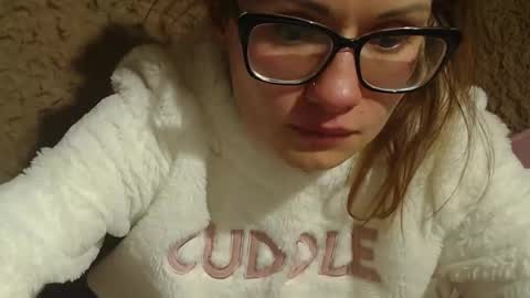 say meow and send tip  online show from December 18, 10:57 pm